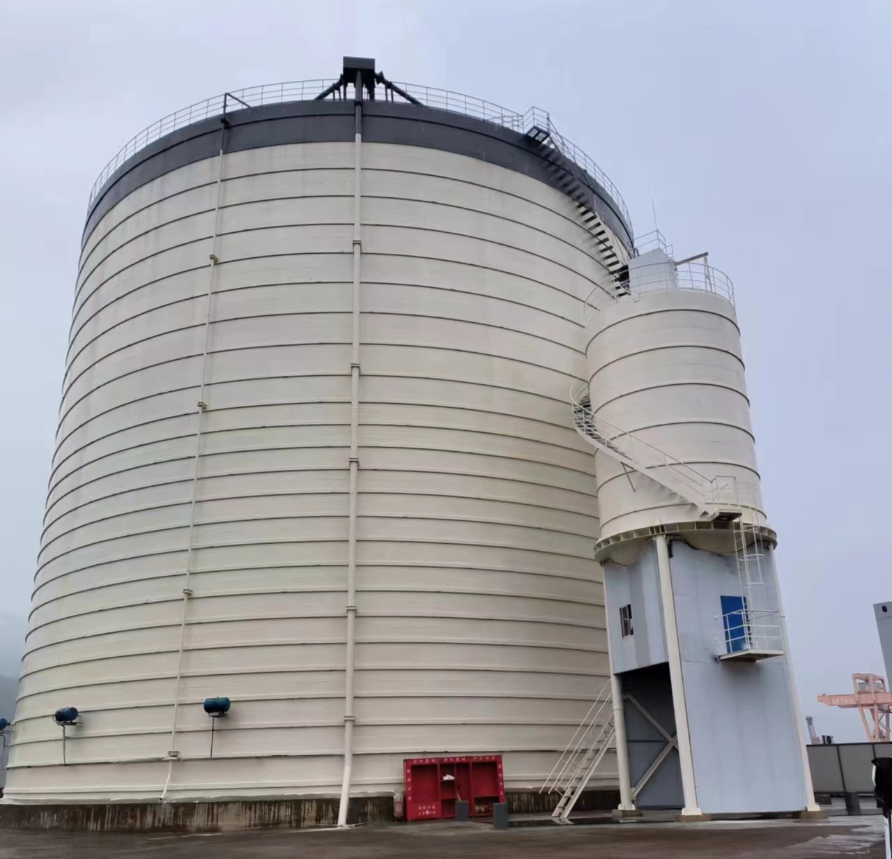 芦山10万吨水泥钢板库